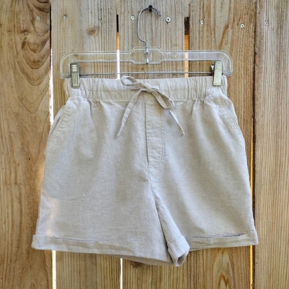 Uniqlo - High Rise Linen Shorts XS - Picture 1 of 5
